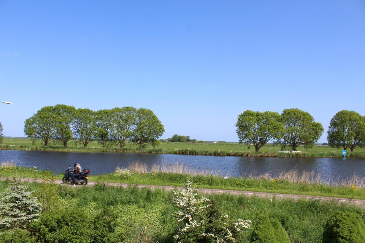 Guesthouse At The Amstel River With 2Br 2Ba And Garden Amstelveen Eksteriør billede